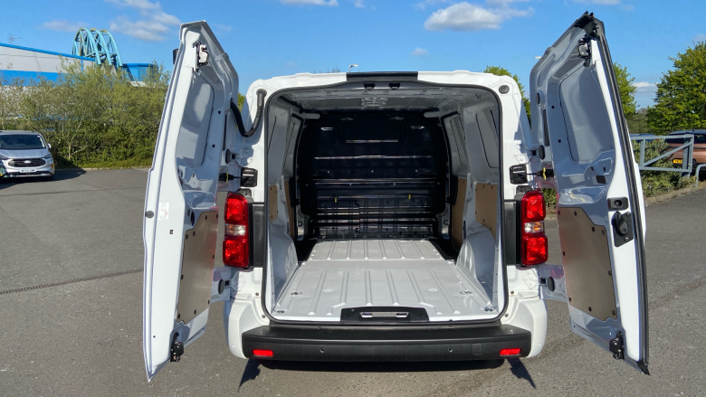 Vauxhall Vivaro L2 Diesel 1.5 Turbo D 120 Pro H1 Van